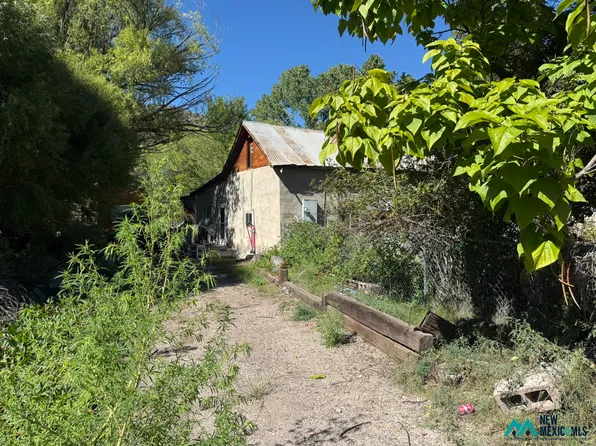 23 Private Rd, Espanola, NM 87532