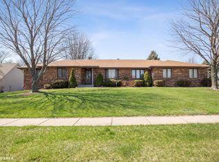 728 38th St, West Des Moines, IA 50265
