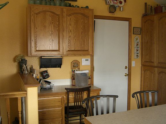 Built in desk in kitchen