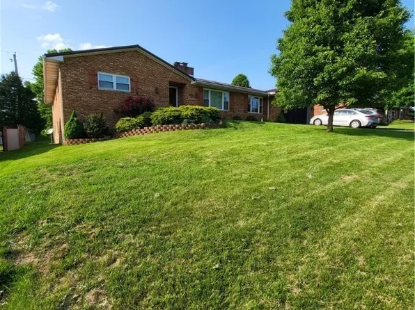 709 Harpold Ave, Ravenswood, WV 26164