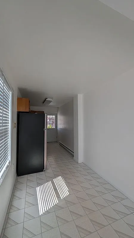 7 bed, 4.0 bath, 800 sqft, $1,250 — Photo 4