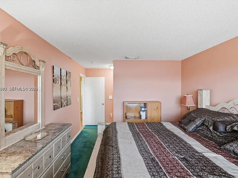 13741 SW 160th Ter — Photo 21