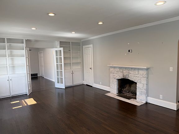 3rd image of 2100 Hillside Ave