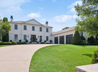 8585 Kelzer Pond Dr, Victoria, MN 55386