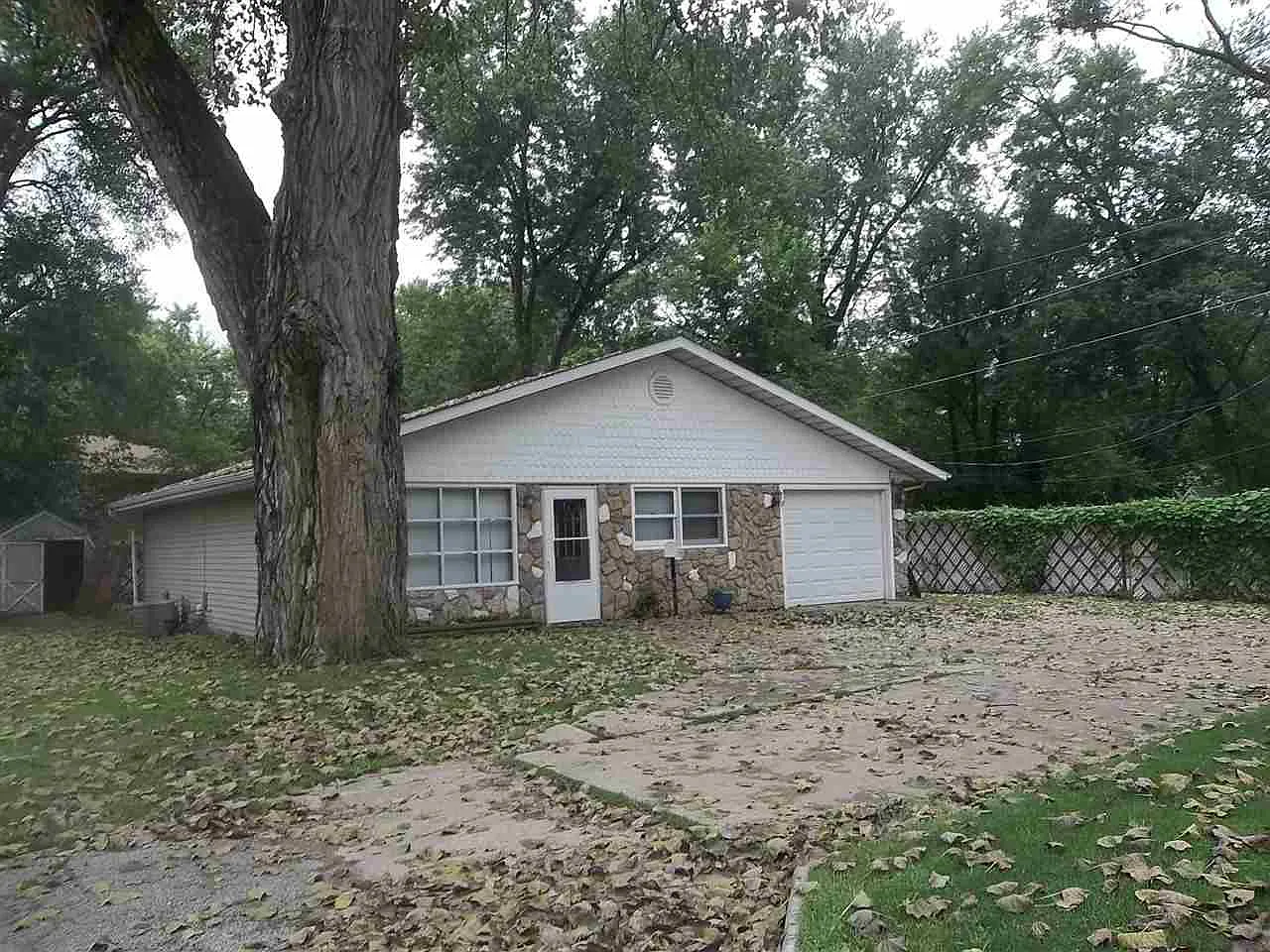 9 Beachcomber Pl photo 1