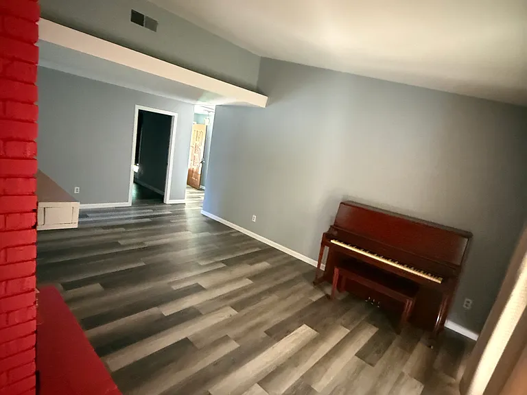 445 Waterford Dr — Photo 6