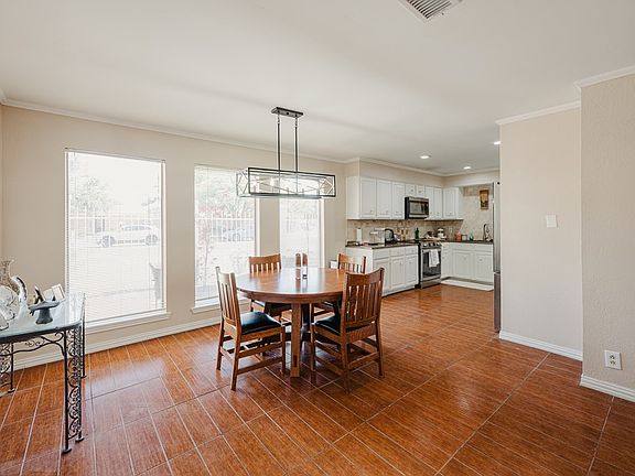 5th image of 5103 Ashdown Pl