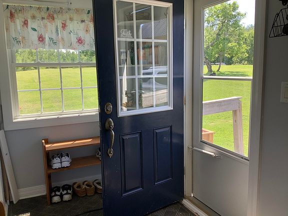 3rd image of 4197 West Chapman Road