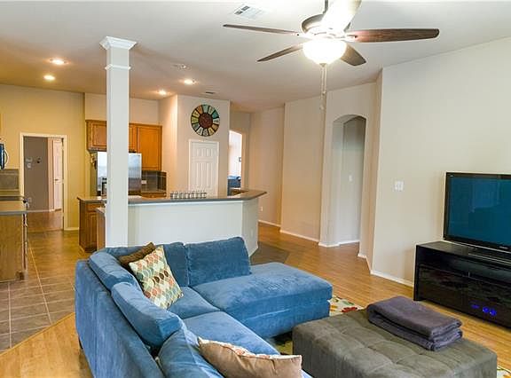5th image of 6305 Torrey Pines Dr