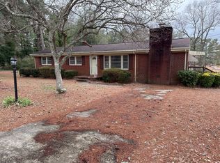 208 Ridgewood Dr, Rocky Mount, NC 27803