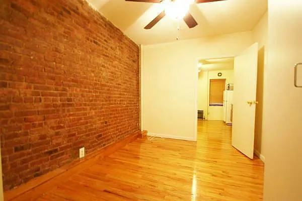 Rented by Aventana | media 7