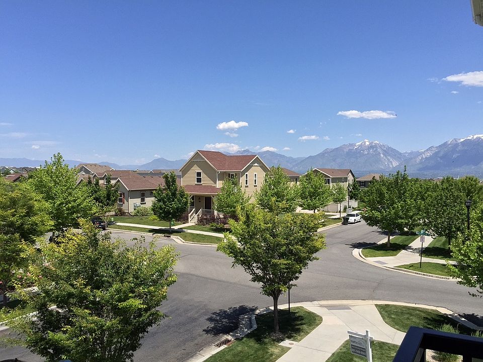 2nd image of 5043 W Calton #112