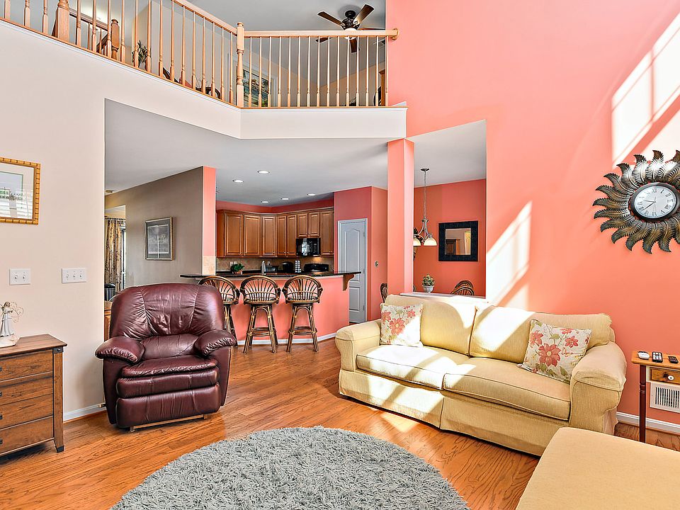 1st image of 37433 Kingfisher Dr
