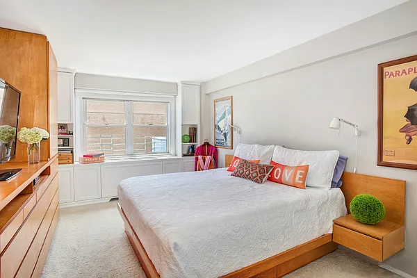 Sold by Level Group | media 3