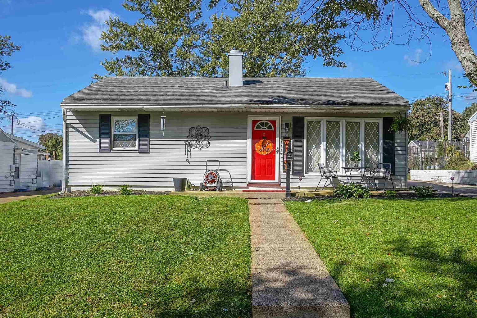 4920 Warren Dr photo 1