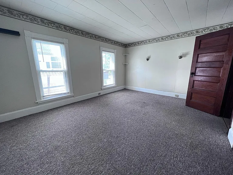 166 Hornell St — Photo 7