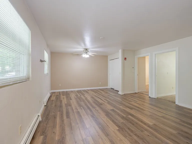 836 Vine Ave — Photo 27
