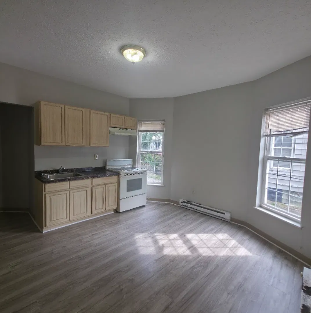 1417 W 85th Street — Photo 3