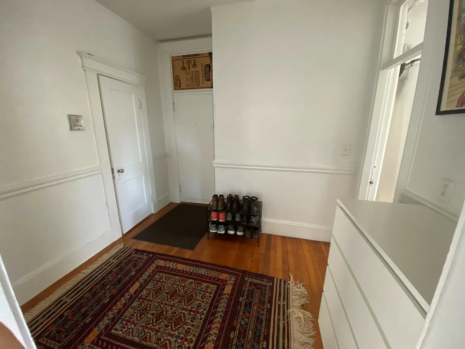 1 bed, 490 sqft, $3,300 — Photo 3