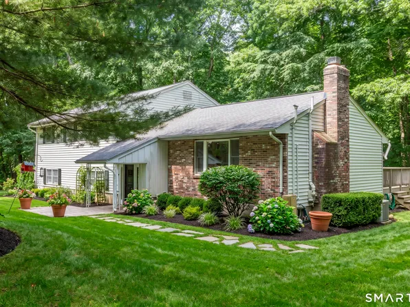 320 Three Mile Rd, Glastonbury, CT 06033