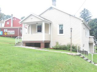 610 Wood St, Burnham, PA 17009