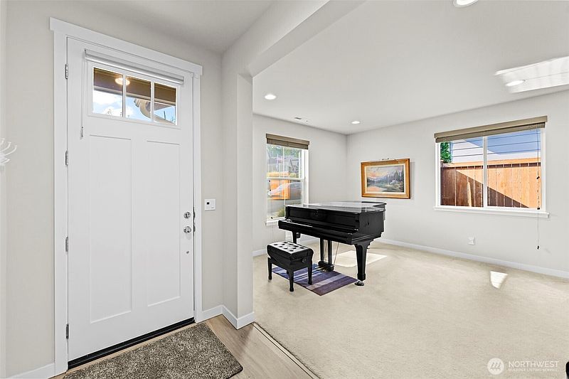 4th image of 4956 Castleton Road SW