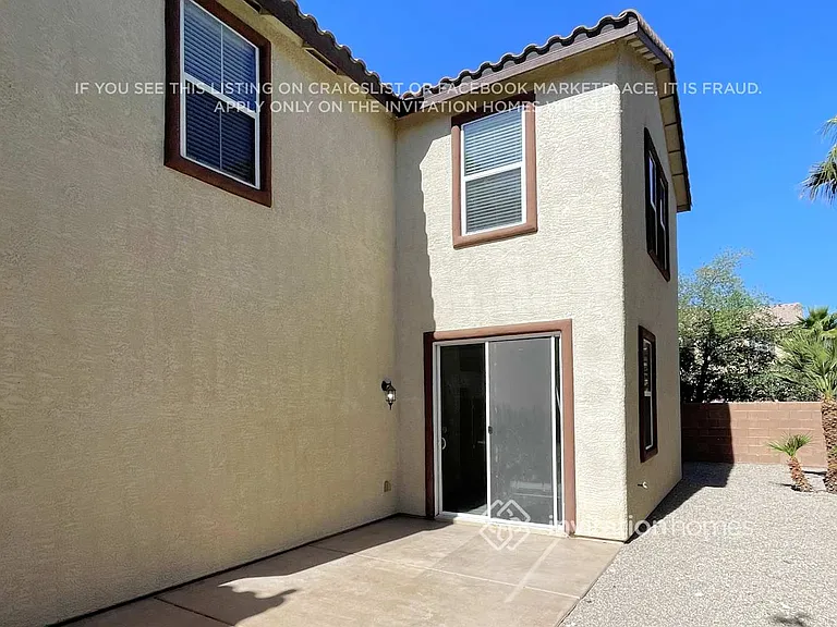 9378 Fort Defiance Ave — Photo 12