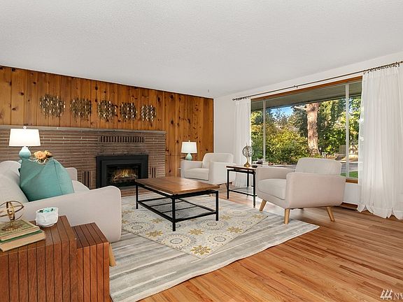 4th image of 17730 72nd Ave W