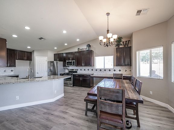 5th image of 505 N 95th Pl
