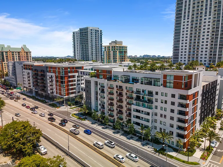 10X Las Olas Walk — Photo 49