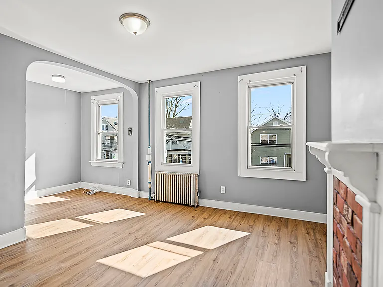 79 Irving St #2 — Photo 11