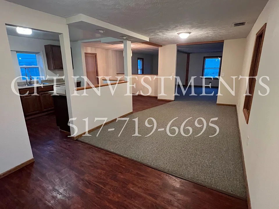 Front Entry & Flex Space
