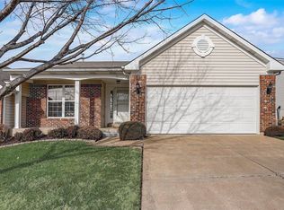 52 Hunting Manor Dr, Saint Charles, MO 63303