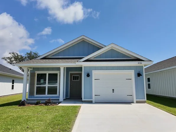 2126 Aqua St, Gulf Breeze, FL 32563