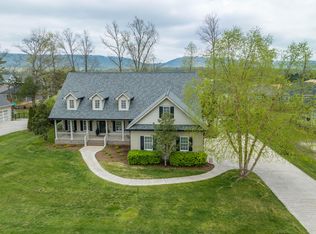 7418 Good Earth Cir, Ooltewah, TN 37363