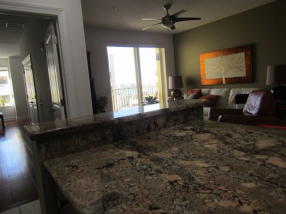 5th image of 628 Cleveland St APT 1303
