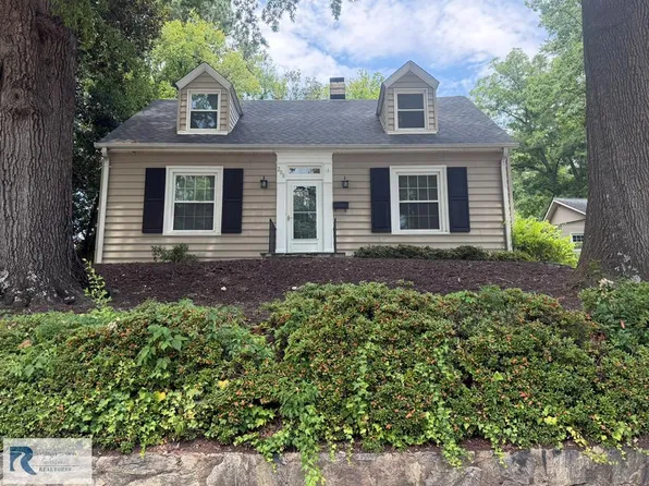 208 Woodland Dr, Danville, VA 24541