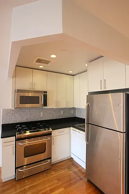 Rented by Citi Habitats | media 52