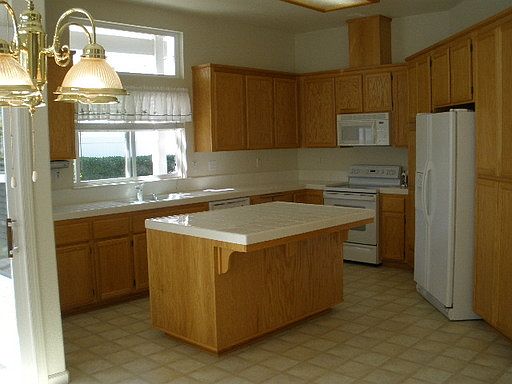 4th image of 400 Marvin Gardens Dr
