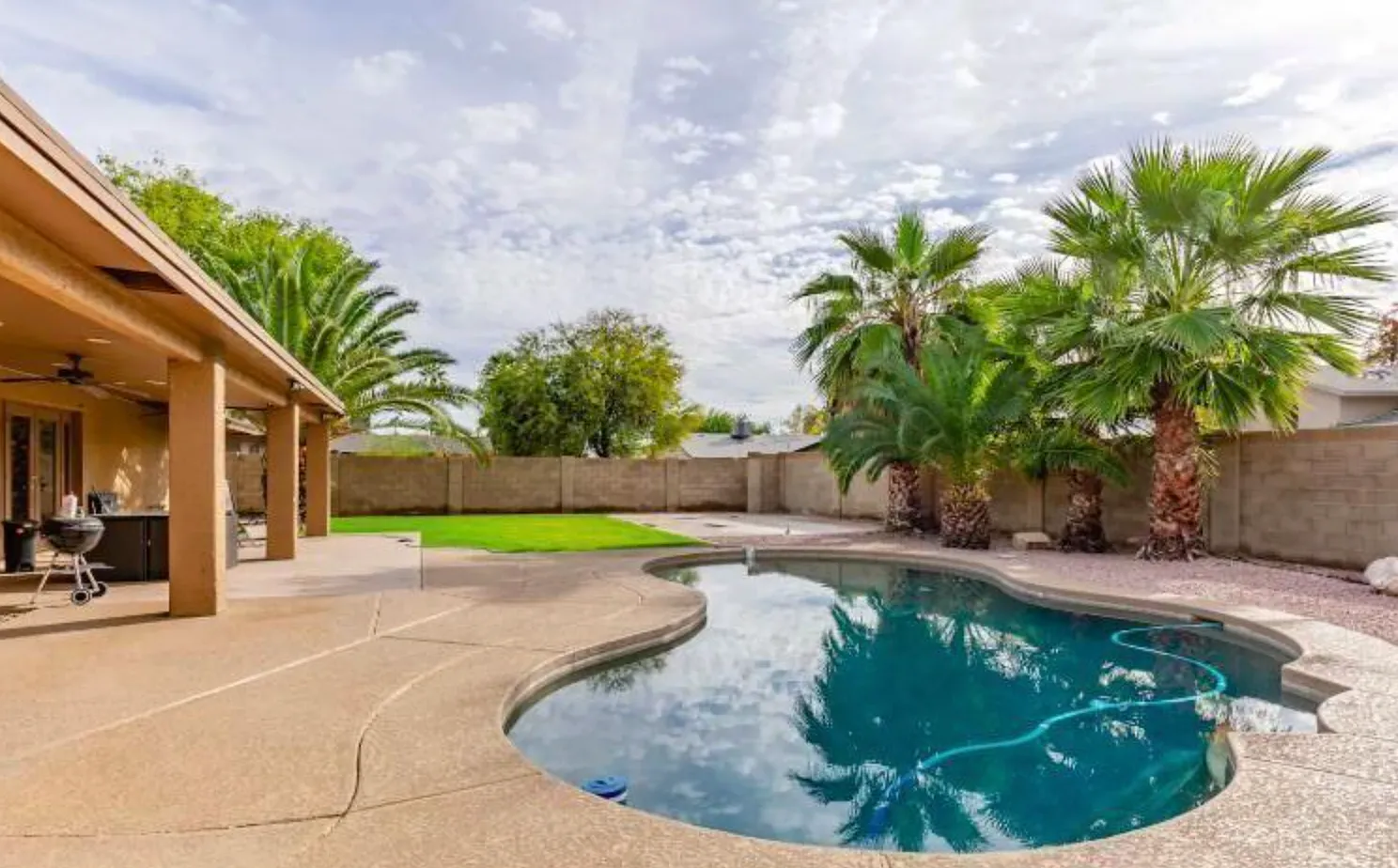 4 bed, 1606 sqft, $3,695 — Photo 2