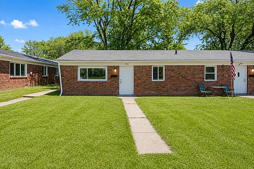 759 Howland Ave #B Photo 1