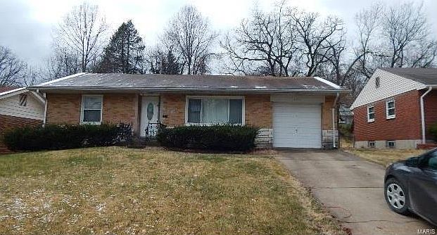 1st image of 4711 N Hills Ln