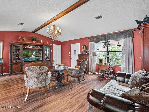 5th image of 4145 APPALOOSA Road