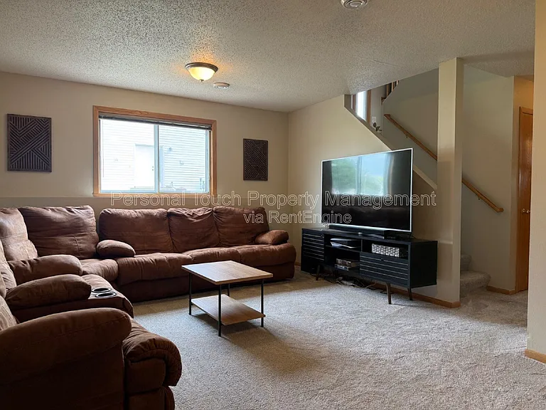 1219 4th St NW — Photo 15