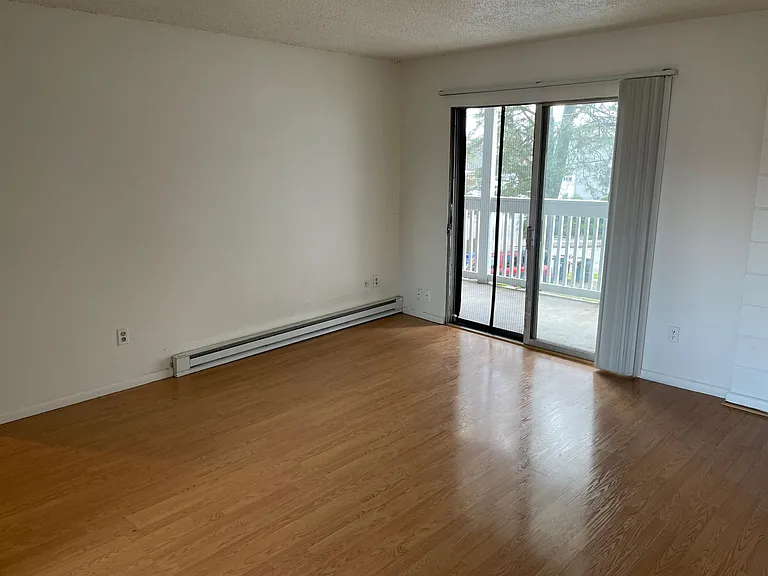 1409 SE Mall St #5 — Photo 13
