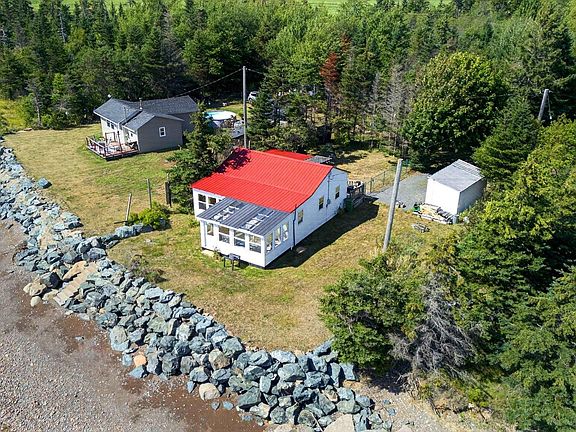 2nd image of 33 Fundy Bay Ln