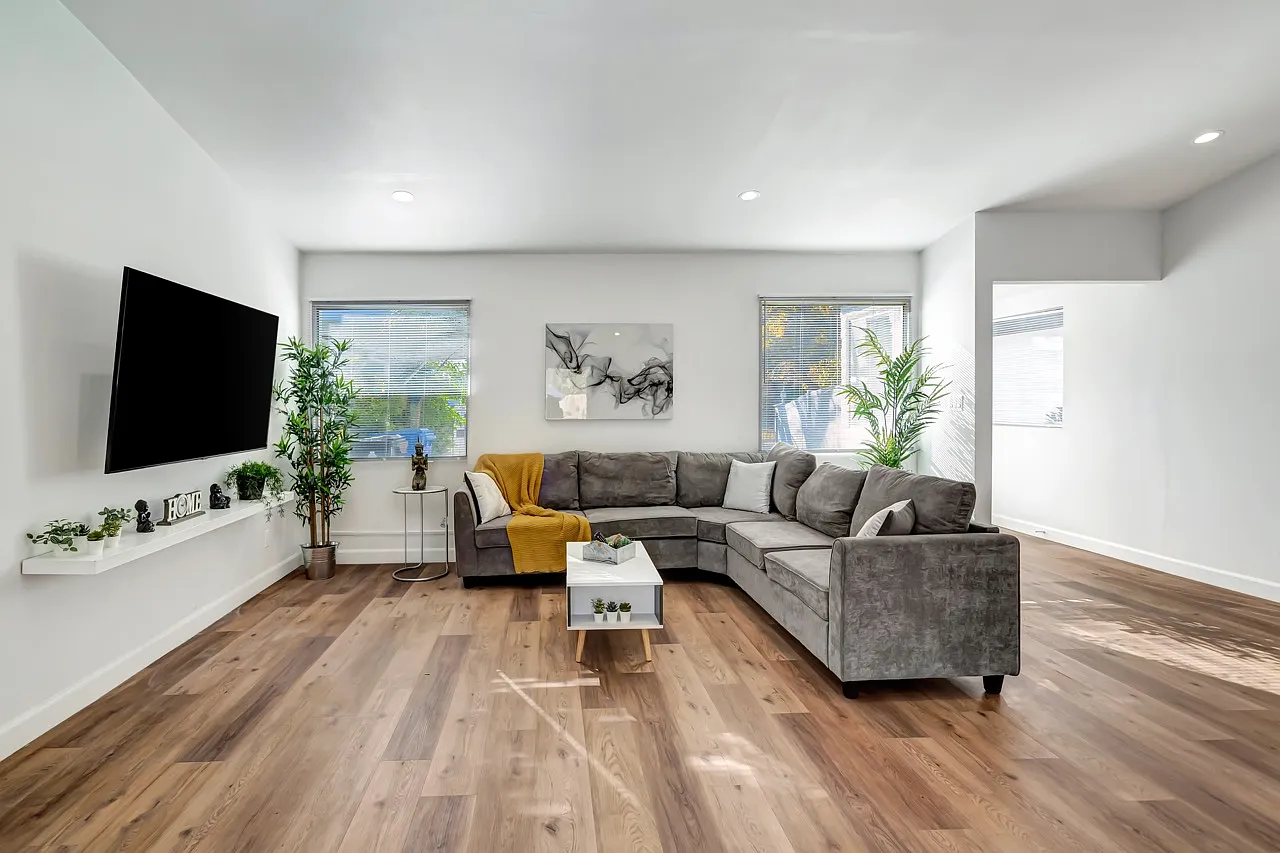 3 bed, 1400 sqft, $7,000 — Photo 3