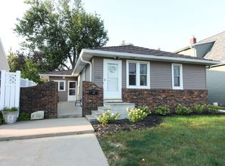 1321 18th Ave SW, Cedar Rapids, IA 52404