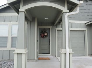 2351 NW Valley View Dr, Hermiston, OR 97838