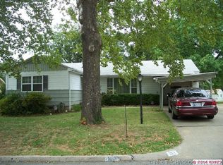 1112 N Maple Ave, Sand Springs, OK 74063